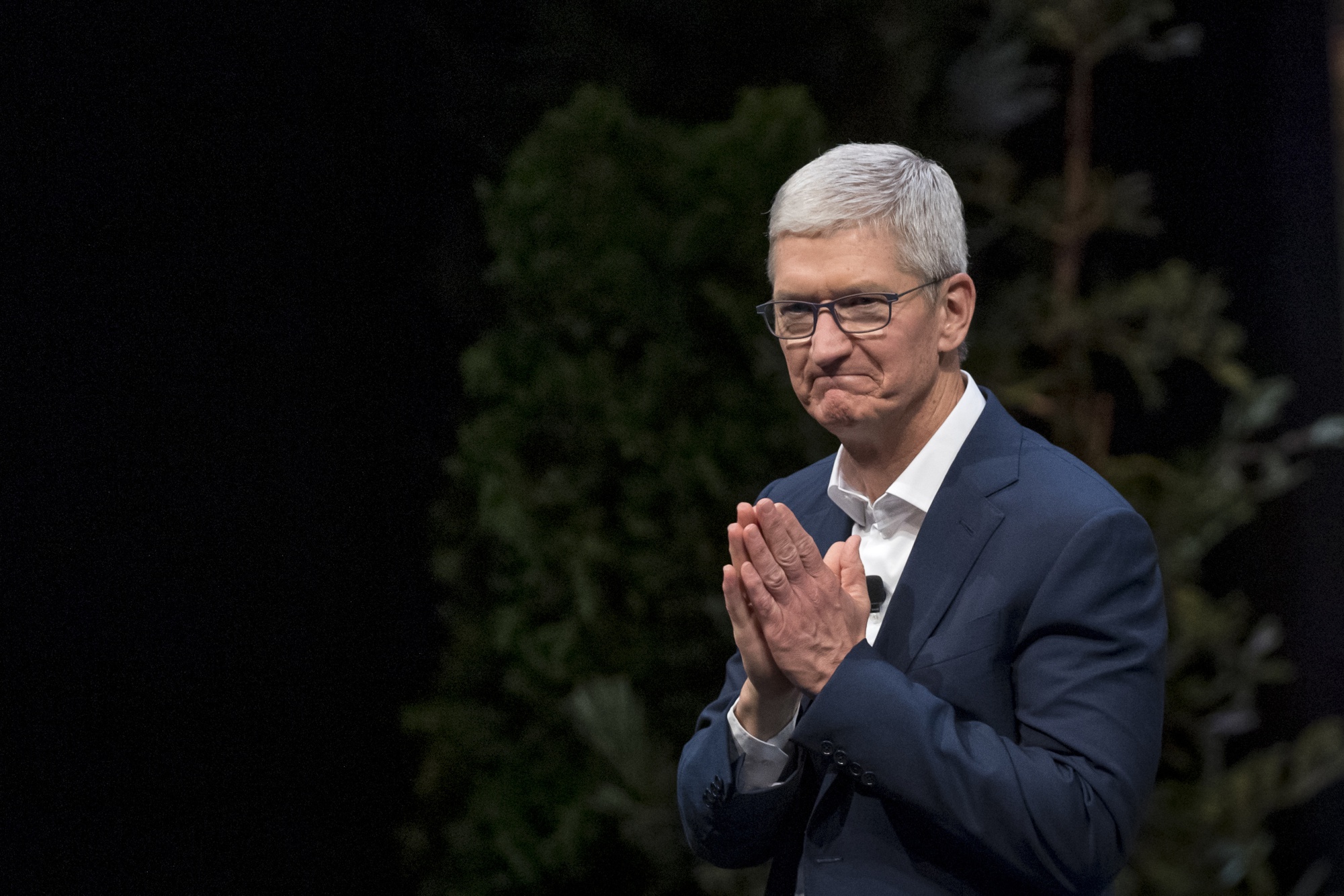 Apple CEO Tim Cook’s Net Worth Eclipses 1 Billion As Company’s Market